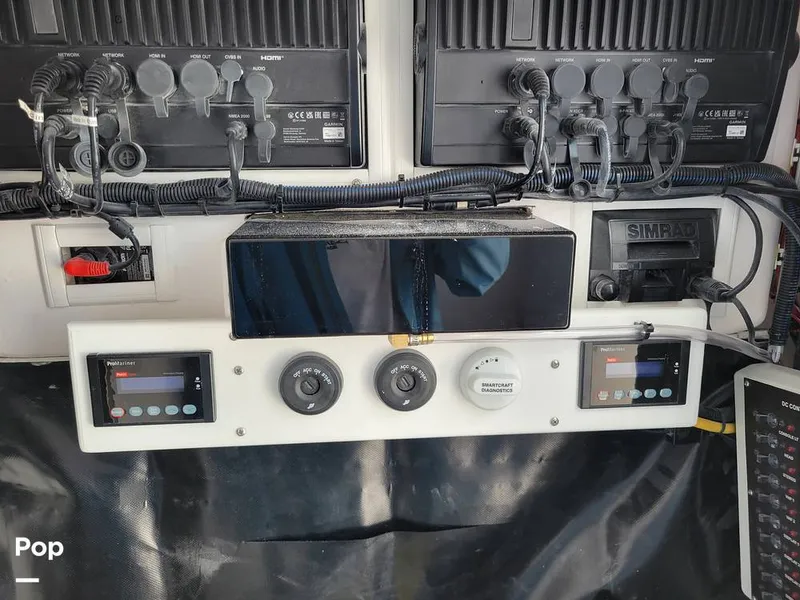 Slide: The Image of Bahama 35 CC 2027 - 16337176