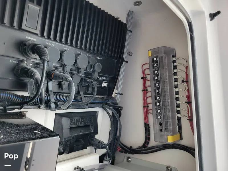 Slide: The Image of Bahama 35 CC 2027 - 16337178