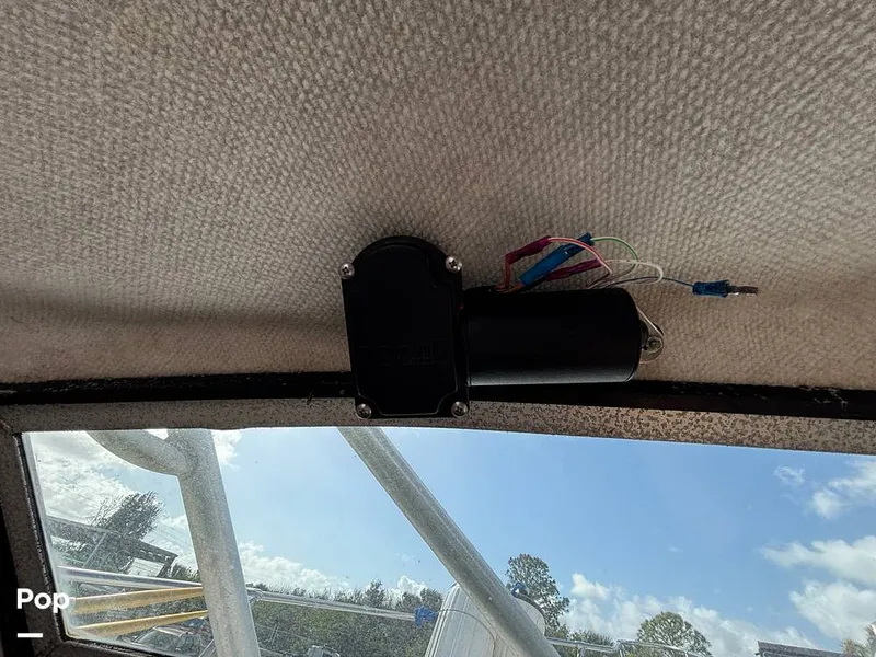 Slide: The Image of Grady-White 272 Sailfish 1997 - 16340625