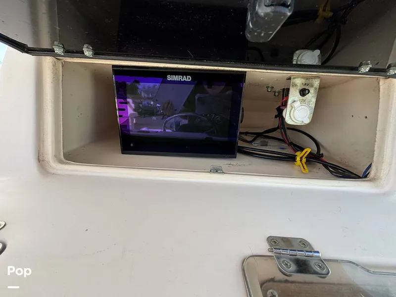 Slide: The Image of Grady-White 272 Sailfish 1997 - 16340559