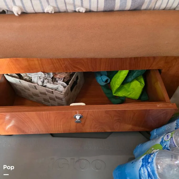 Slide: The Image of Four Winns Vista 348 2006 - 16315122