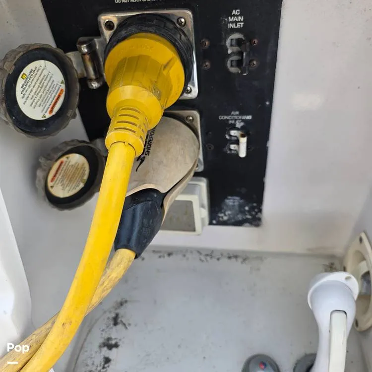 Slide: The Image of Four Winns Vista 348 2006 - 16315138