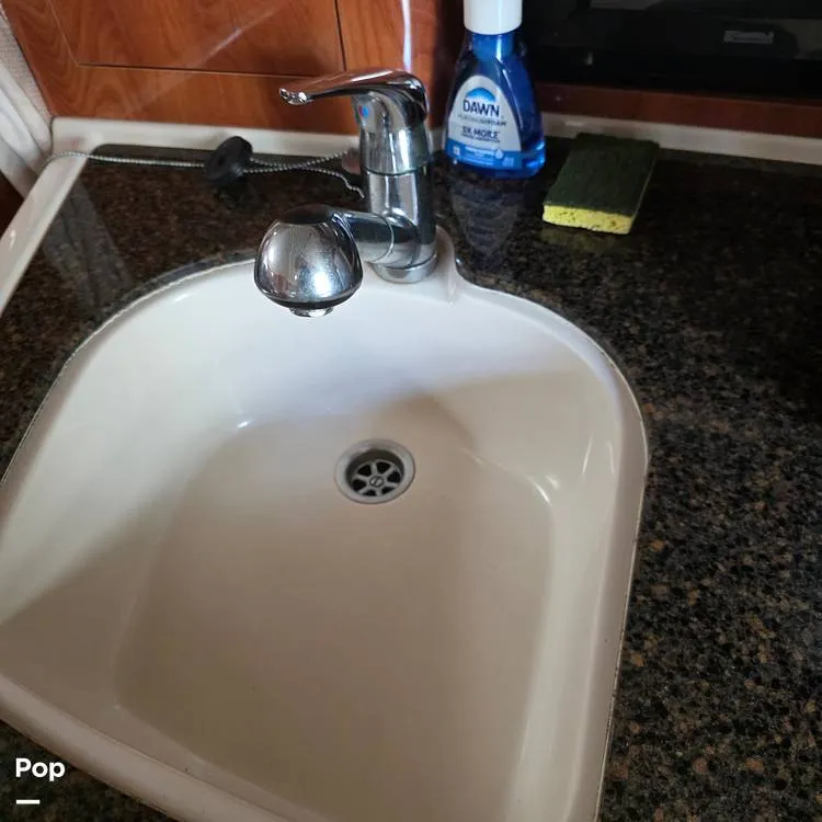 Slide: The Image of Four Winns Vista 348 2006 - 16315113