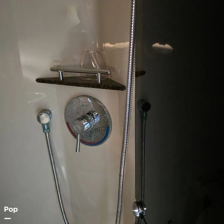 Slide: The Image of Four Winns Vista 348 2006 - 16315223