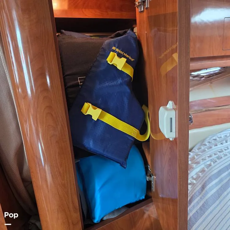 Slide: The Image of Four Winns Vista 348 2006 - 16315119