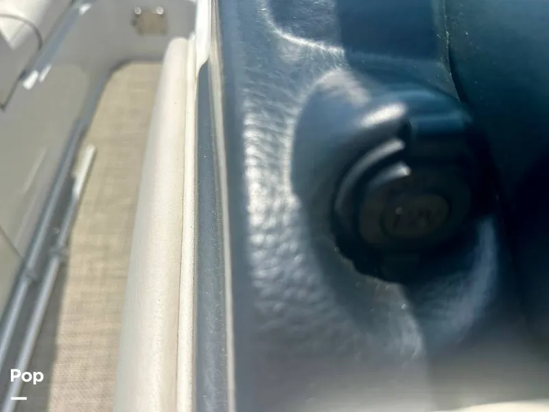Slide: The Image of Crownline Boats E2 2017 - 16521781