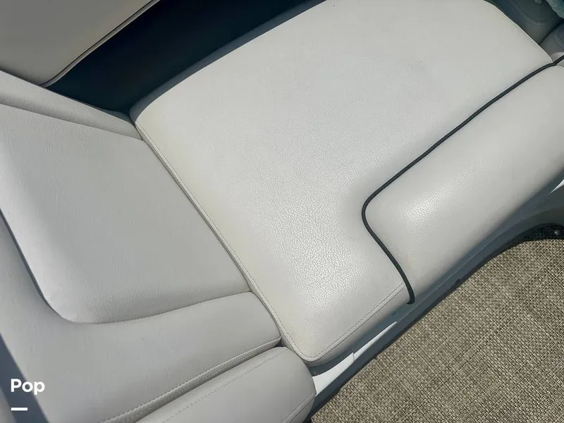Slide: The Image of Crownline Boats E2 2017 - 16521695
