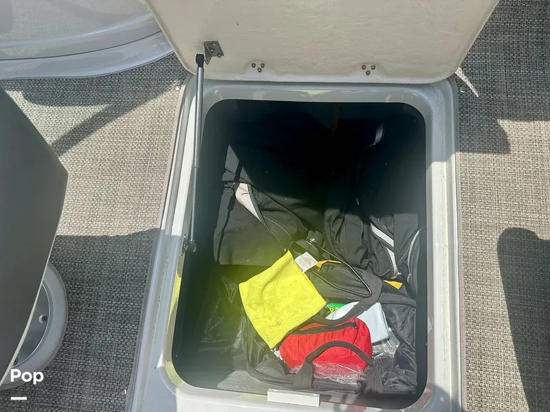 Slide: The Image of Crownline Boats E2 2017 - 16521699