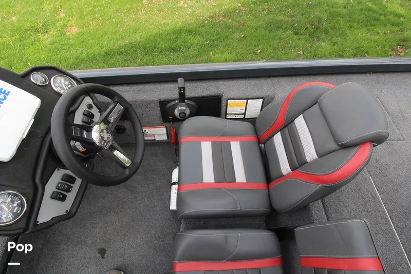 Slide: The Image of Captain's Chair - 16326903