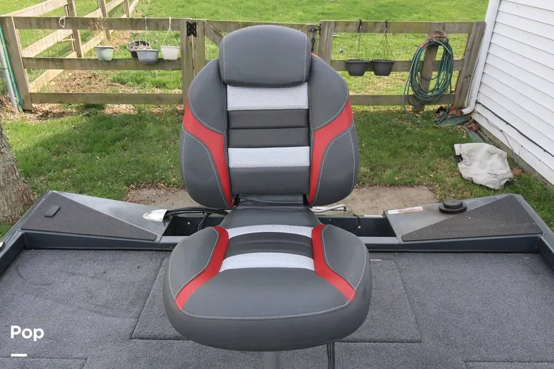 Slide: The Image of Pedestal Seats - 16326916