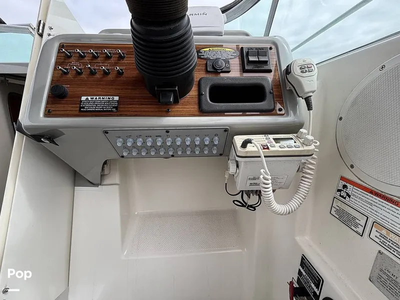 Slide: The Image of Bayliner 285 2010 - 16340043