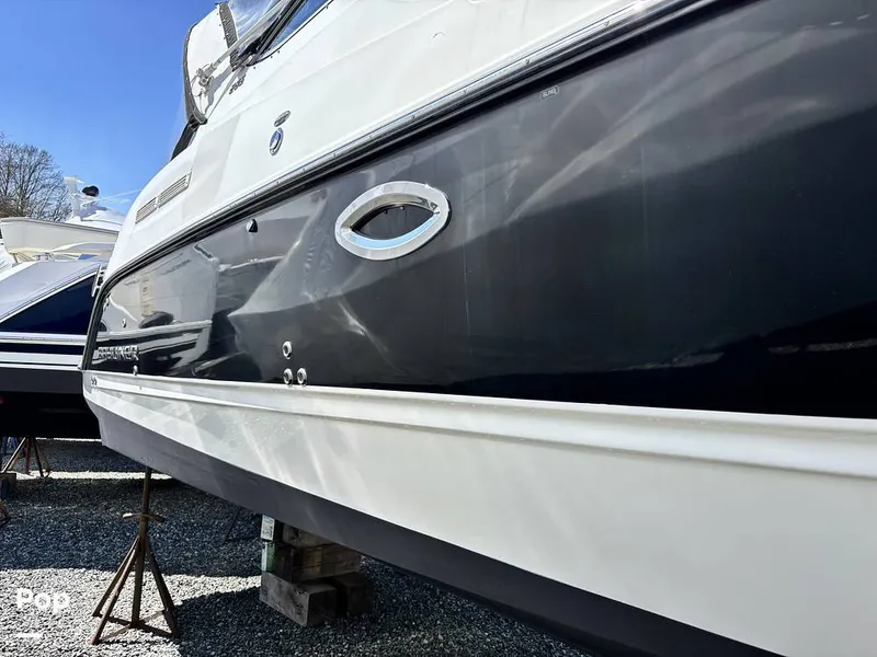 Slide: The Image of Peace of mind: Ask for a complimentary BoatHistoryReport report ($39.99 value) - I1