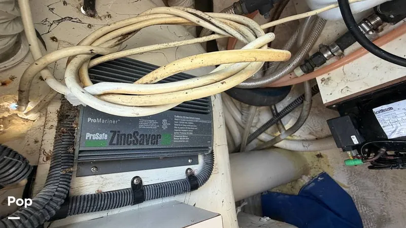 Slide: The Image of Catalina 320 Sloop 2006 - 16336840