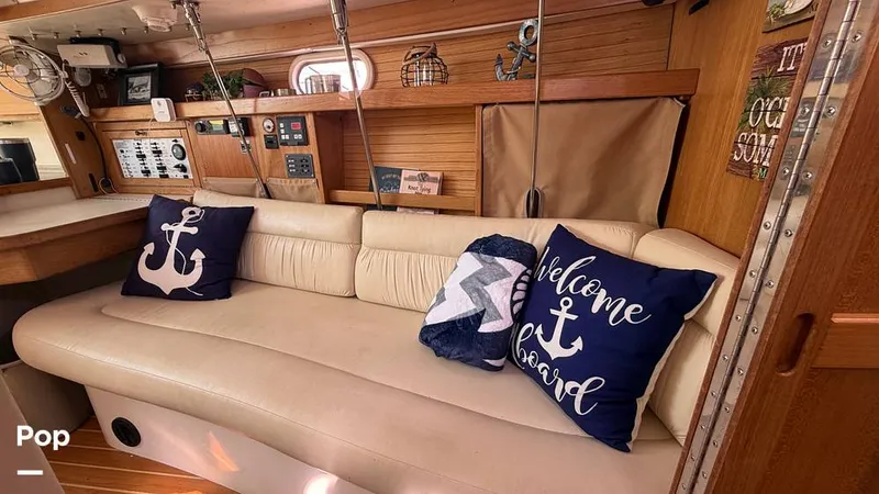 Slide: The Image of Catalina 320 Sloop 2006 - 16336705