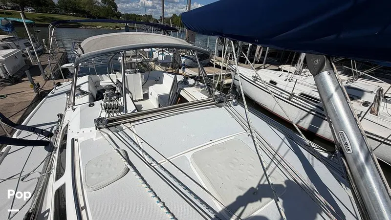 Slide: The Image of Catalina 320 Sloop 2006 - 16336860