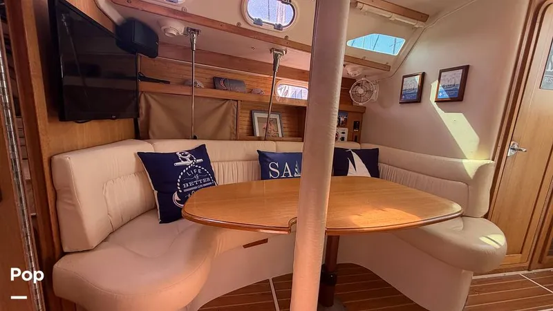 Slide: The Image of Catalina 320 Sloop 2006 - 16336706