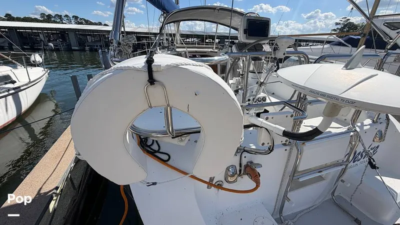 Slide: The Image of Catalina 320 Sloop 2006 - 16336874