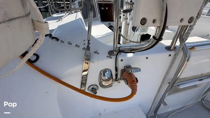 Slide: The Image of Catalina 320 Sloop 2006 - 16336875