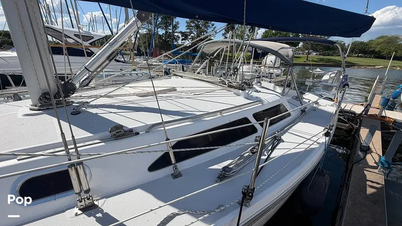 Slide: The Image of Catalina 320 Sloop 2006 - 16336881