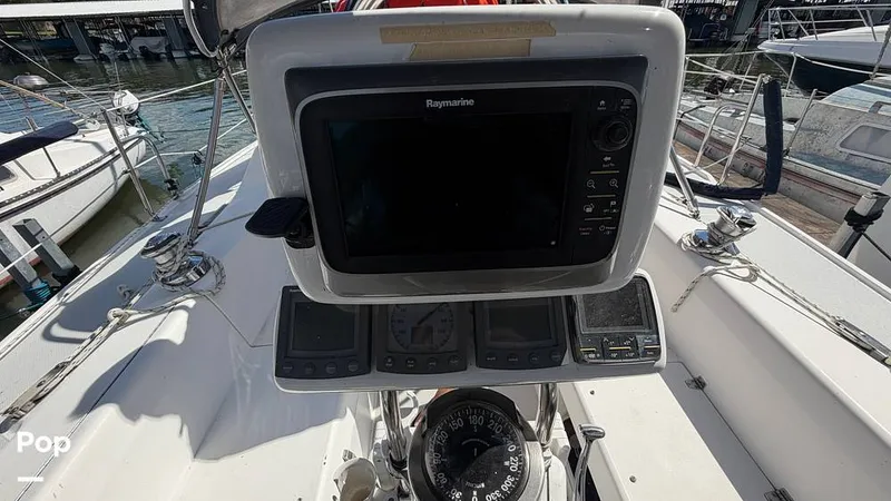 Slide: The Image of Catalina 320 Sloop 2006 - 16336897