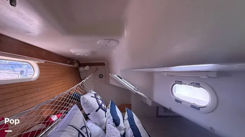 Slide: The Image of Catalina 320 Sloop 2006 - 16336716