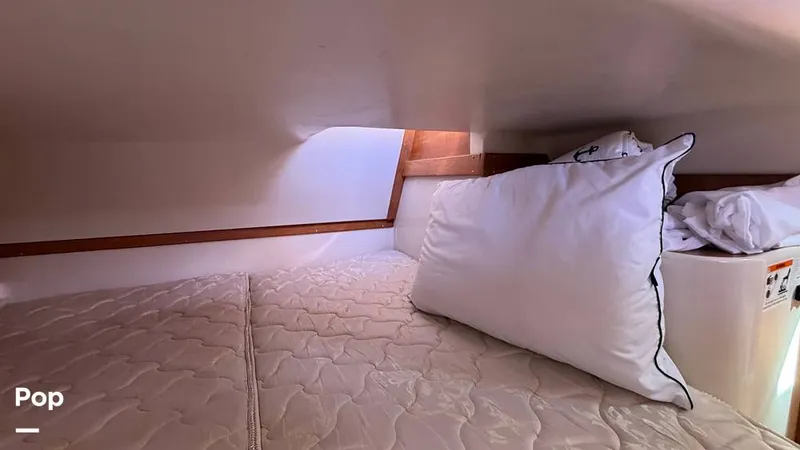 Slide: The Image of Catalina 320 Sloop 2006 - 16336717