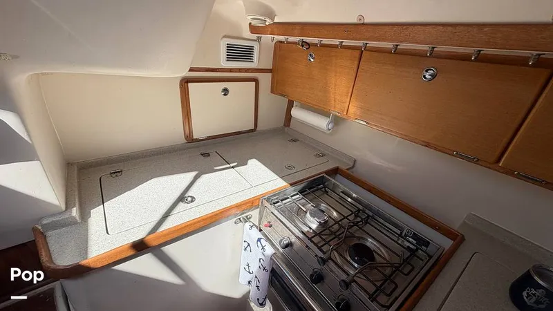 Slide: The Image of Catalina 320 Sloop 2006 - 16336718