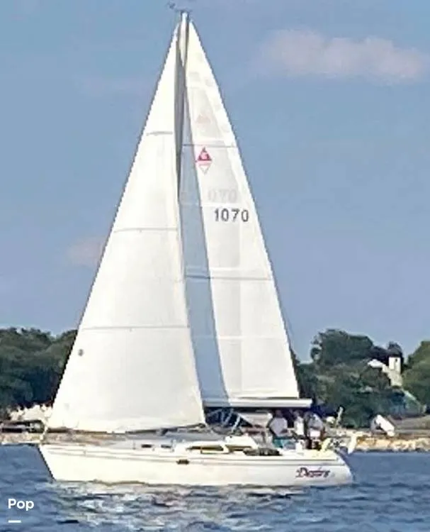 Slide: The Image of Catalina 320 Sloop 2006 - 16314159