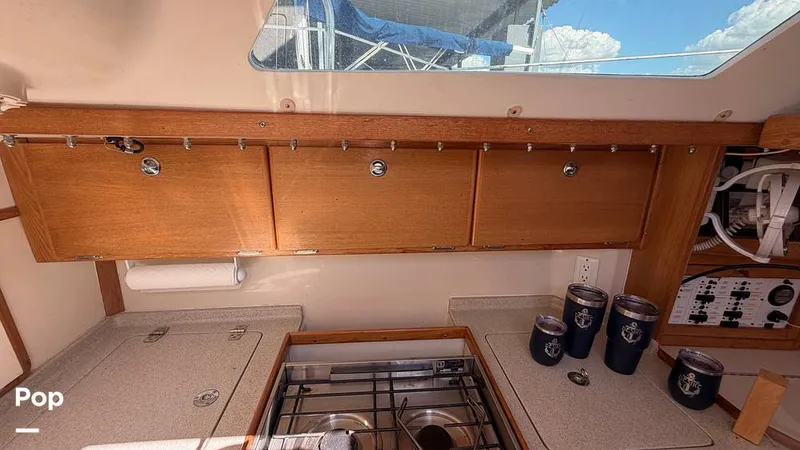 Slide: The Image of Catalina 320 Sloop 2006 - 16336723