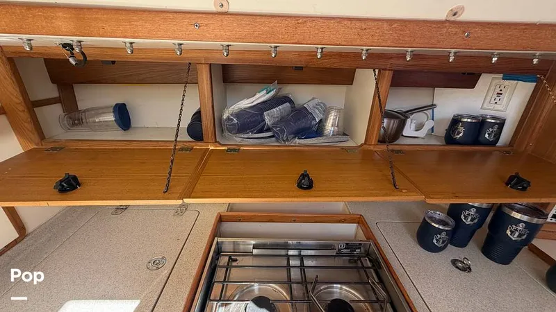 Slide: The Image of Catalina 320 Sloop 2006 - 16336724