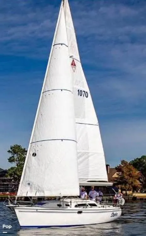 Slide: The Image of Catalina 320 Sloop 2006 - 16314160