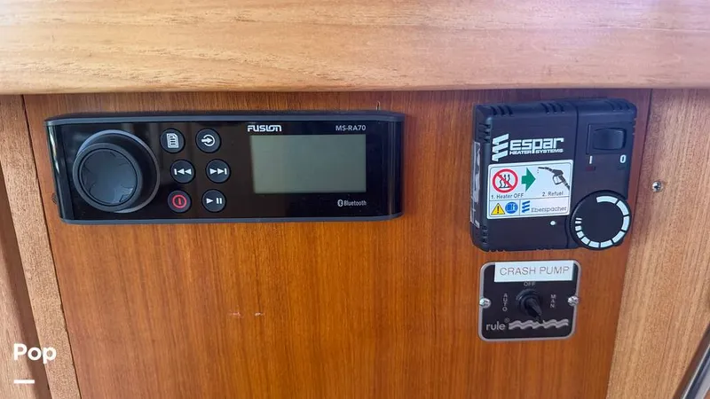 Slide: The Image of Catalina 320 Sloop 2006 - 16336739