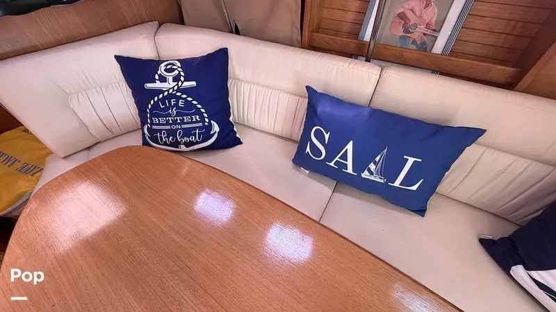 Slide: The Image of Catalina 320 Sloop 2006 - 16336748