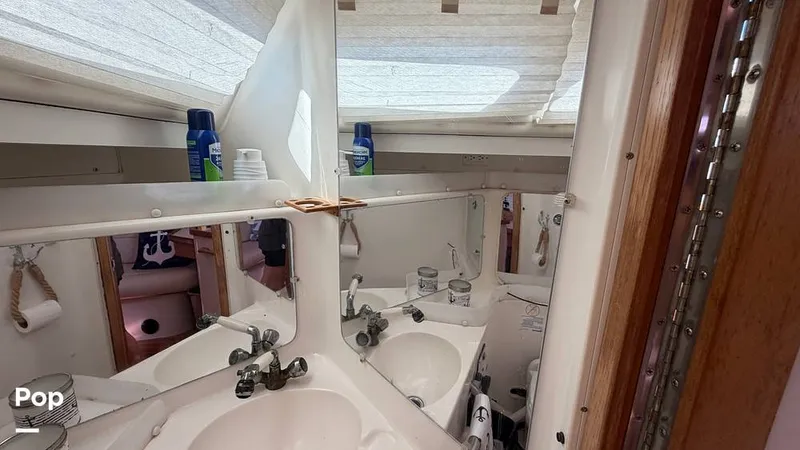 Slide: The Image of Catalina 320 Sloop 2006 - 16336770