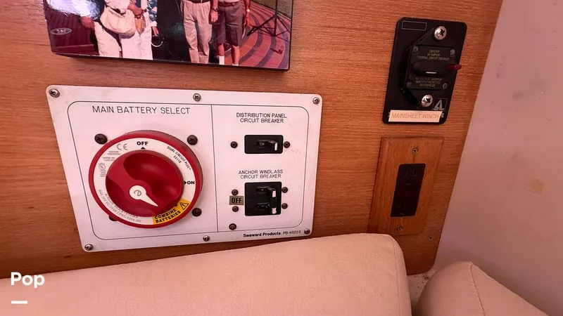 Slide: The Image of Catalina 320 Sloop 2006 - 16336771