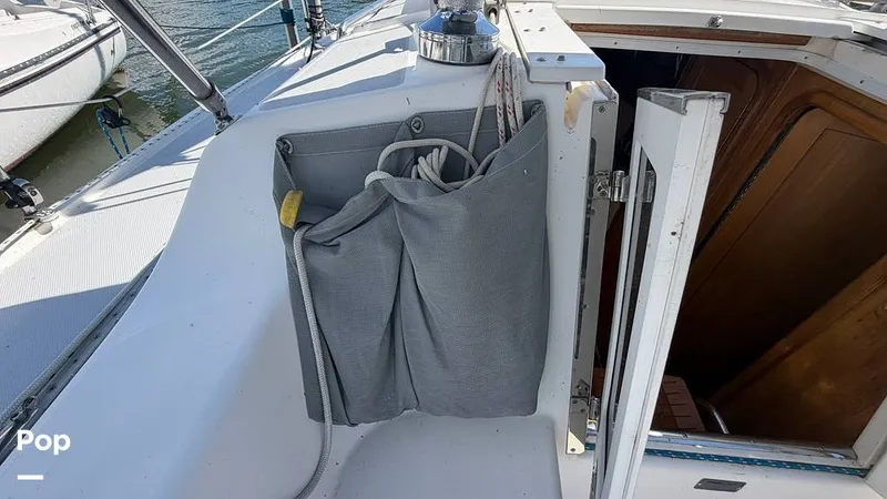 Slide: The Image of Catalina 320 Sloop 2006 - 16336778