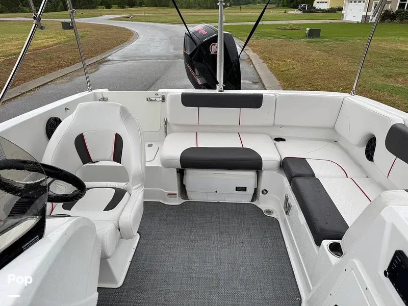 Slide: The Image of Peace of mind: Ask for a complimentary BoatHistoryReport report ($39.99 value) - I1