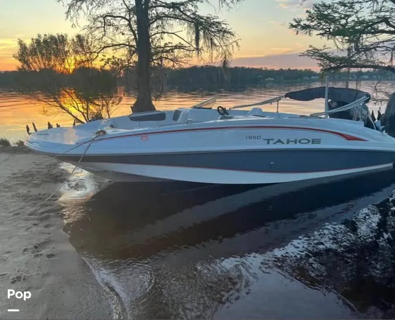 The Image of Tracker Tahoe 1950 2023 - 16304931