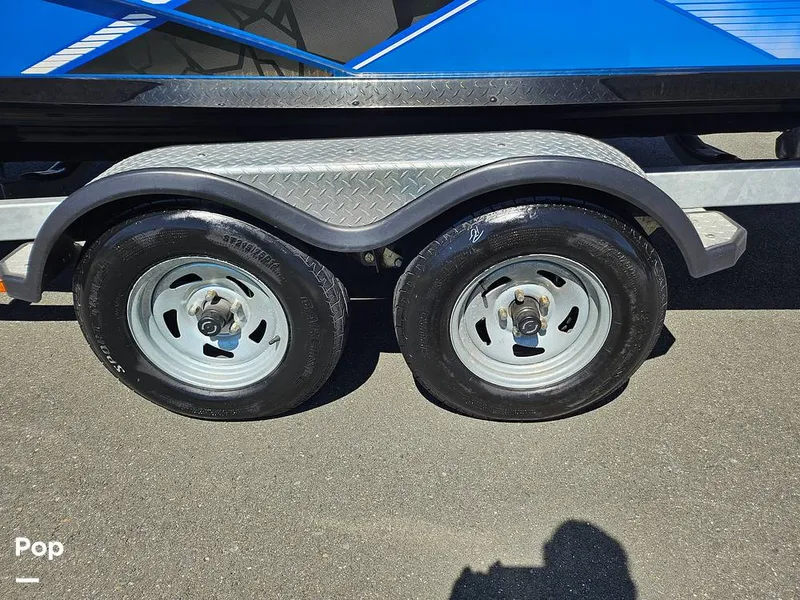 Slide: The Image of Yamaha 212x 2014 - 16323872