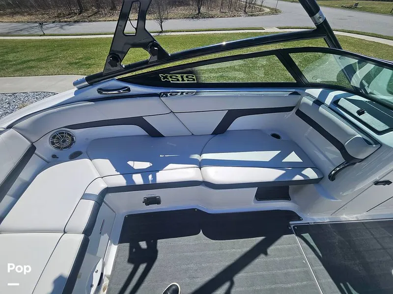 Slide: The Image of Yamaha 212x 2014 - 16323784