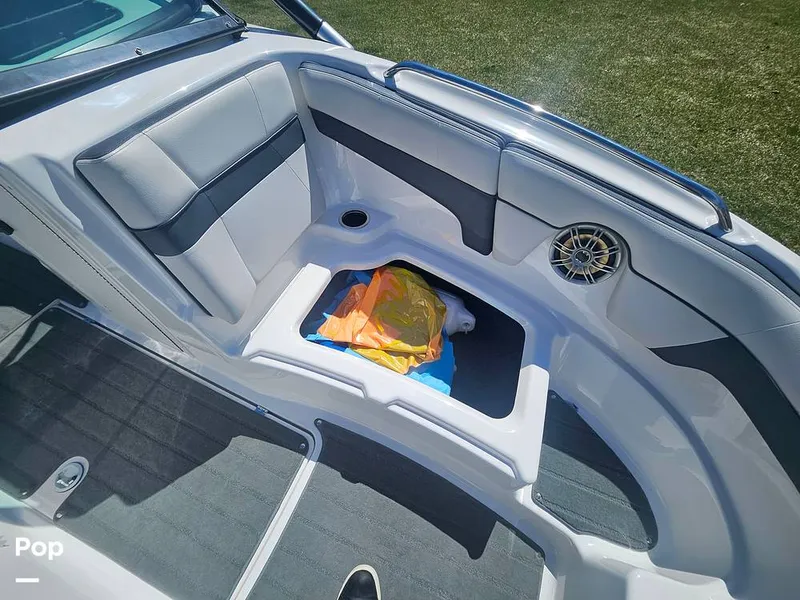 Slide: The Image of Yamaha 212x 2014 - 16323796