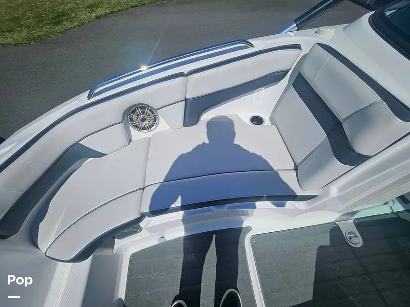 Slide: The Image of Yamaha 212x 2014 - 16323801