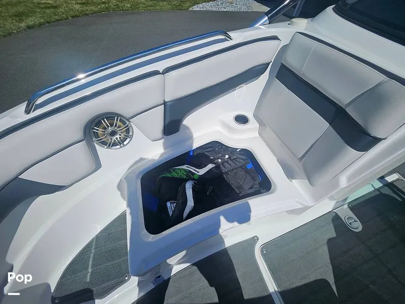 Slide: The Image of Yamaha 212x 2014 - 16323803