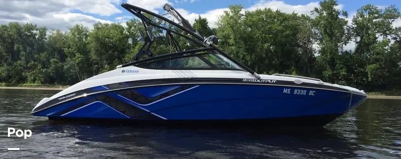 Slide: The Image of Yamaha 212x 2014 - 16309776