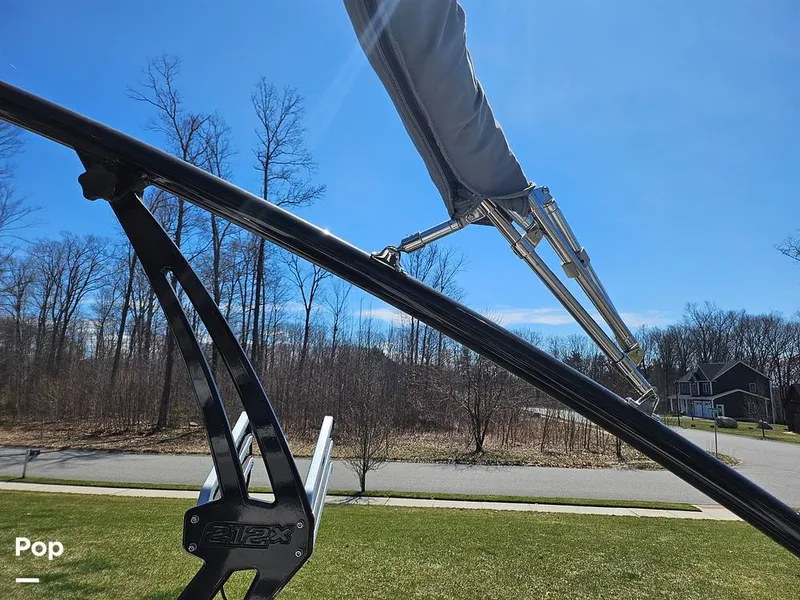 Slide: The Image of Yamaha 212x 2014 - 16323815