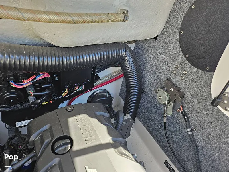 Slide: The Image of Yamaha 212x 2014 - 16323820