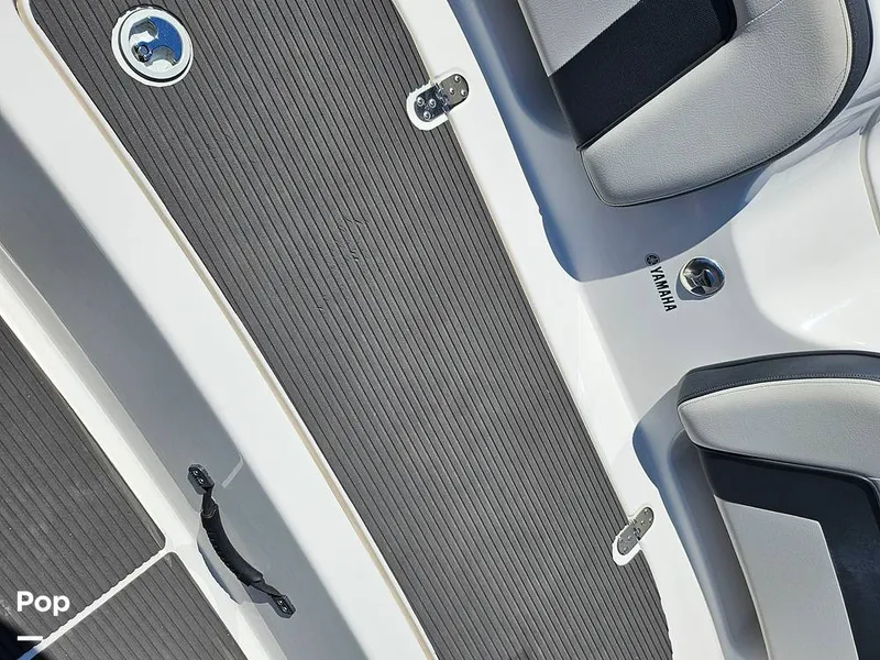 Slide: The Image of Yamaha 212x 2014 - 16323829