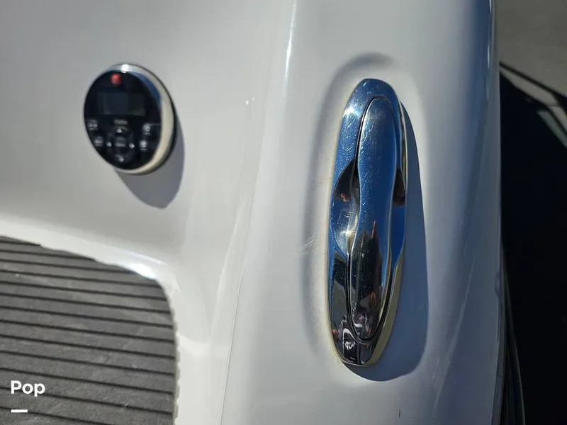 Slide: The Image of Cleats - Pop-up - 16323841