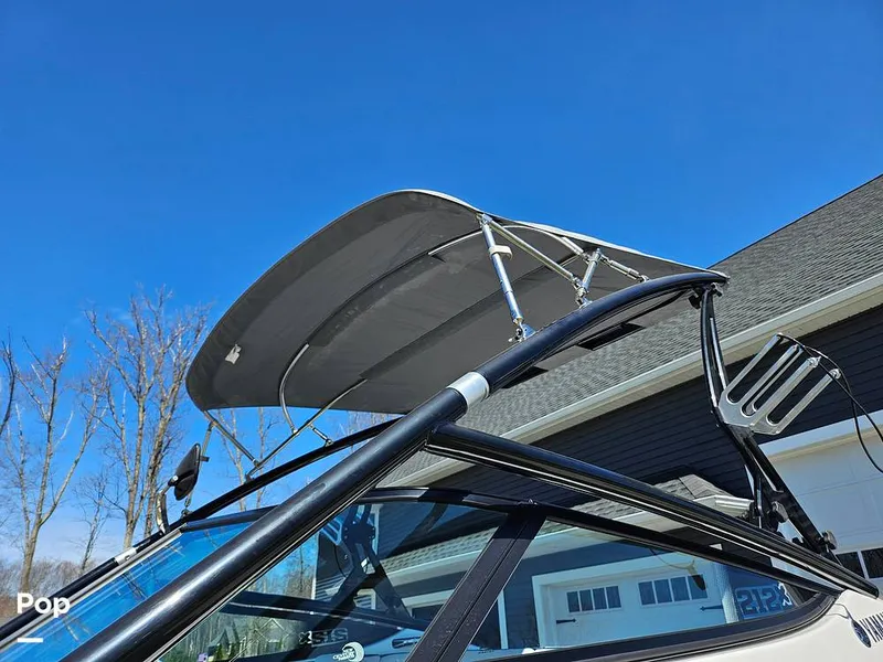 Slide: The Image of Yamaha 212x 2014 - 16323845