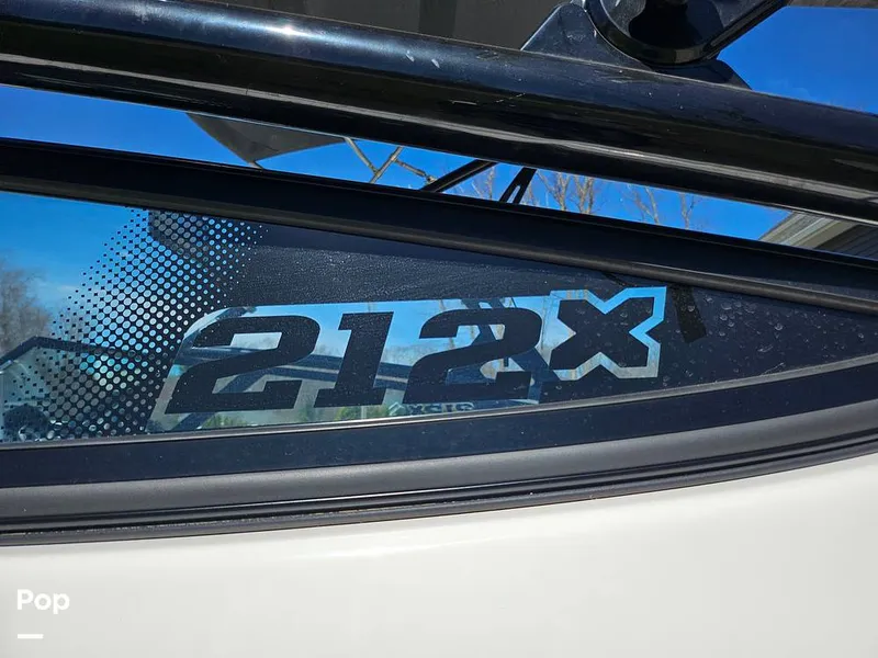 Slide: The Image of Yamaha 212x 2014 - 16323846